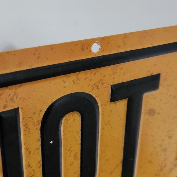 🐾 Hobby Lobby “Do Not Pet The Fluffy Dogs” Metal Sign – Rustic 14x11”, Preowned - Picture 4 of 9